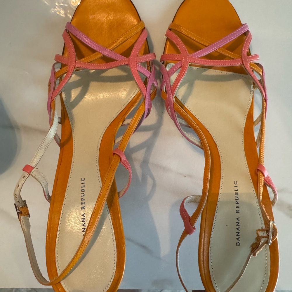 NEW Banana Republic Orange and Pink Sandals with Cross-Straps 4” heel Leather 🤩😍 - Picture 3 of 7